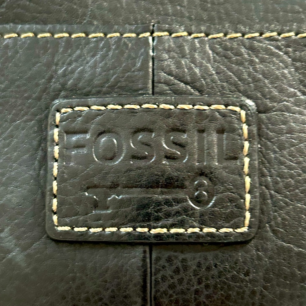 FOSSIL Black Leather CROSSTOWN Organizer Crossbody Bag
